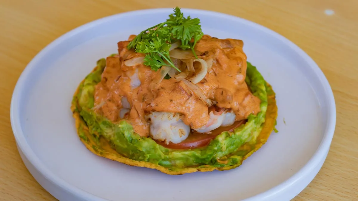Tostada de mariscos